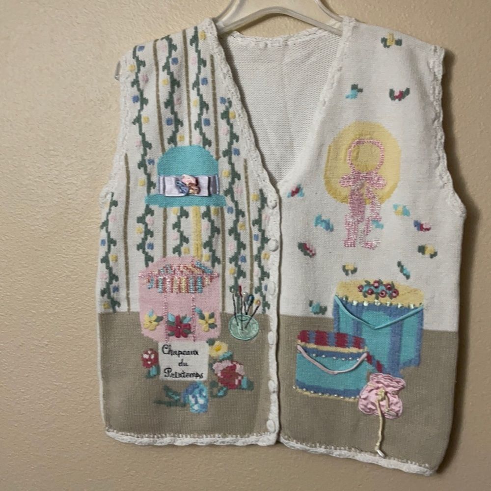 Beautful V-Neck Sleeveless Sweater